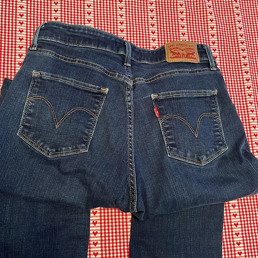 Levi’s classic mid rise skinny size size 6